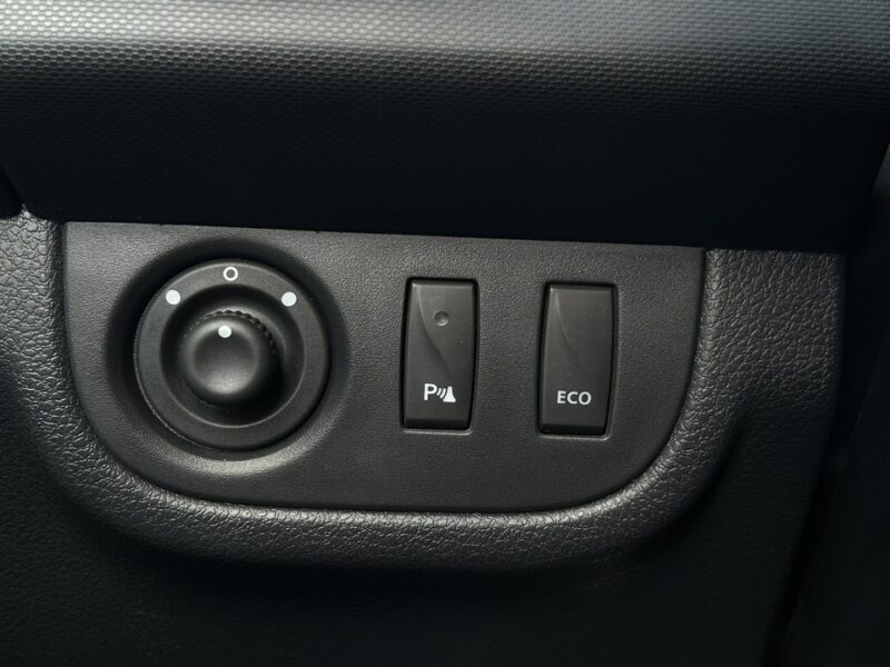 Dacia Sandero Stepway 0.9 90KM Sys. Nawigacji Klima 4x el. szyby II (2012-2020)