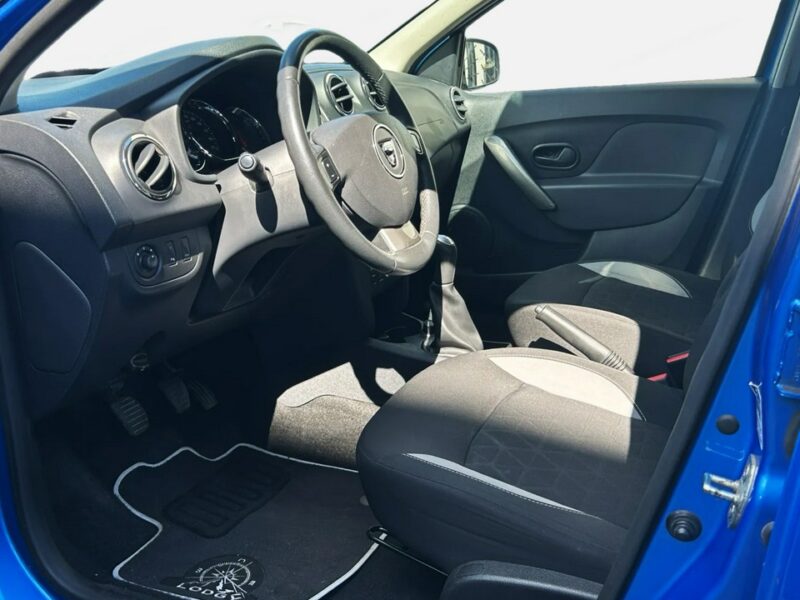 Dacia Sandero Stepway 0.9 90KM Sys. Nawigacji Klima 4x el. szyby II (2012-2020)