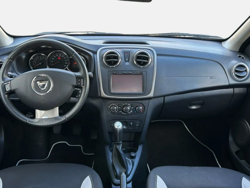 Dacia Sandero Stepway 0.9 90KM Sys. Nawigacji Klima 4x el. szyby II (2012-2020)