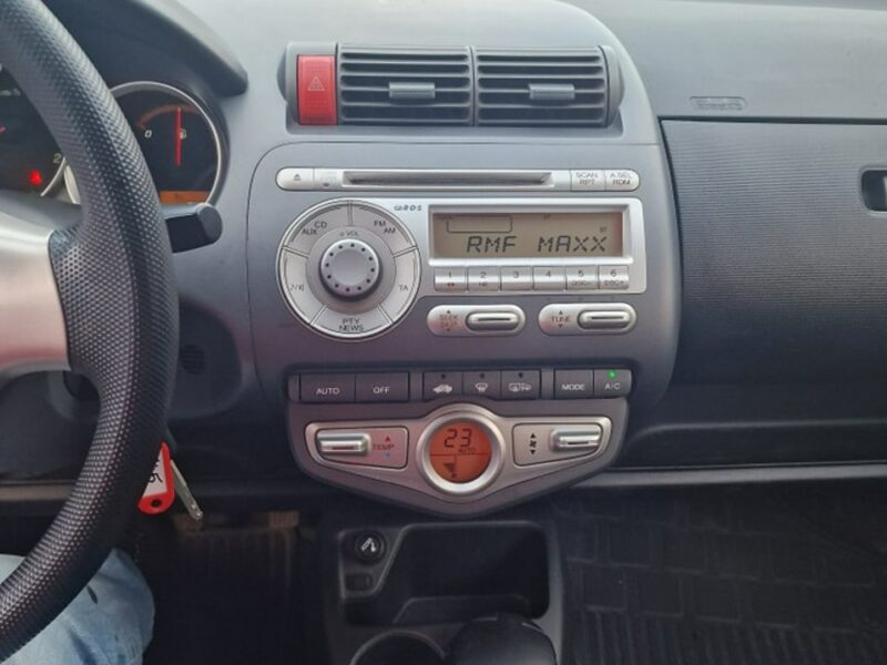 Honda Jazz 1.4 Benzyna 83 KM, Klimatyzacja Automatyczna, Hak, Nowe Sprzęgło !!! II (2002-2008)