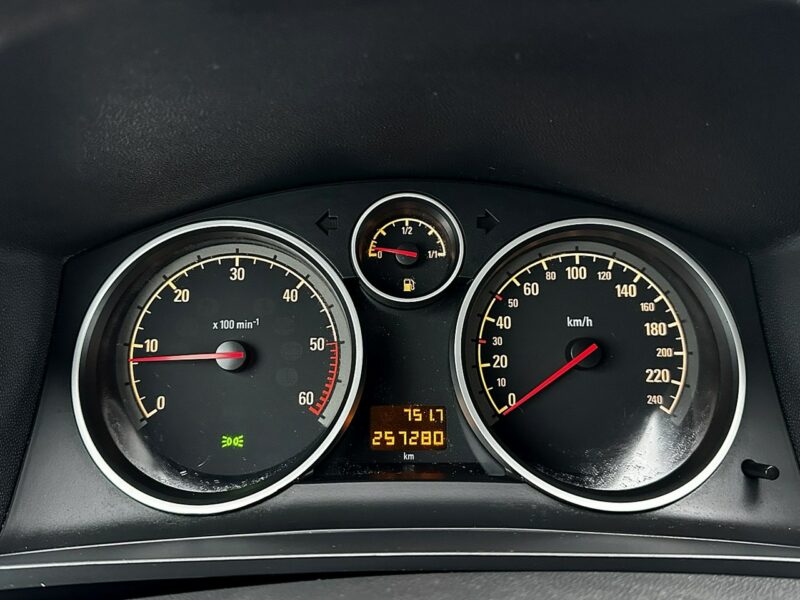 Opel Zafira Xenon Grz. Fotele 7 miejsc Gwarancja B (2005-2011)