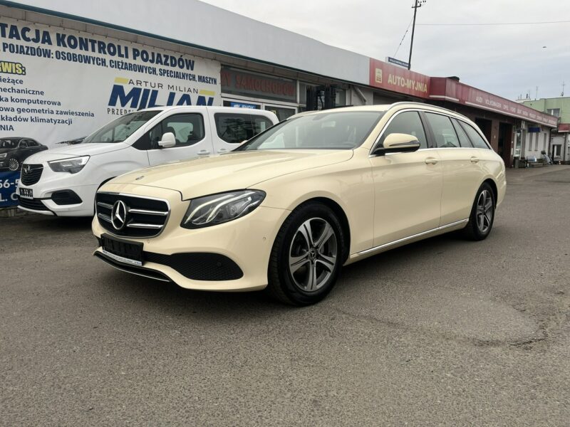 Mercedes E 220 E220d T 9G-tronic 197KM Navi FullLed Kamera Asystent Model 2020 FV 23% W213 (2016-)