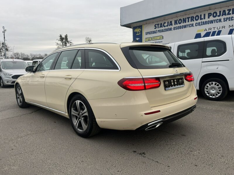 Mercedes E 220 E220d T 9G-tronic 197KM Navi FullLed Kamera Asystent Model 2020 FV 23% W213 (2016-)