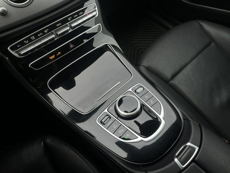 Mercedes E 220 E220d T 9G-tronic 197KM Navi FullLed Kamera Asystent Model 2020 FV 23% W213 (2016-)