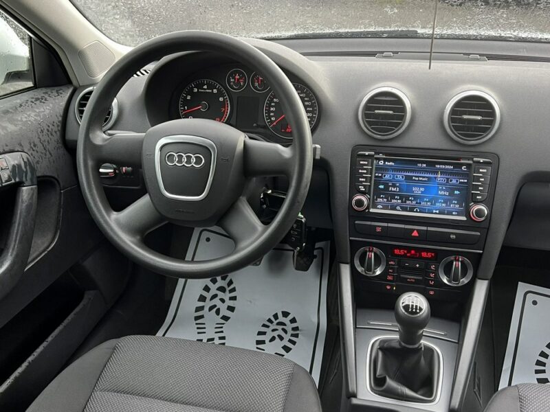 Audi A3 Lift / Ledy * 1.4 Benzyna * Gwarancja w cenie * Przebieg 204*ZAREJ.PL 8P (2003-2012)