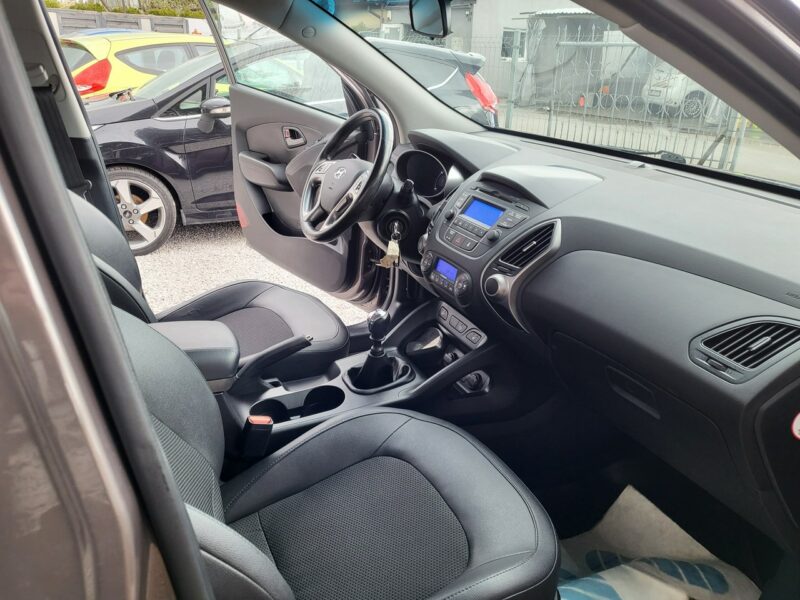Hyundai ix35 1.6 135 KMI Właściciel 100% Przebieg Raty ASO TUV Gwarancja Zapraszamy