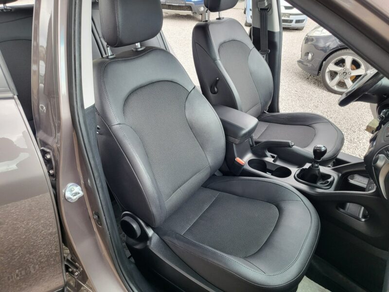 Hyundai ix35 1.6 135 KMI Właściciel 100% Przebieg Raty ASO TUV Gwarancja Zapraszamy