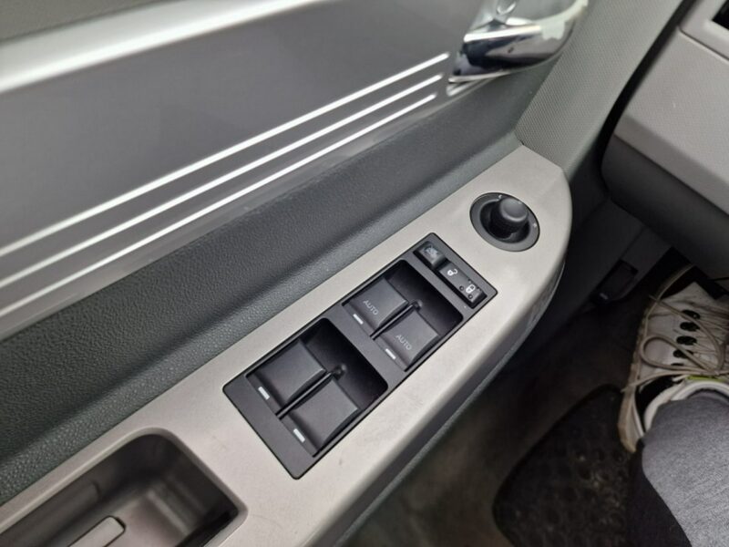 Chrysler Sebring 2.0 Benzyna 156 KM, Tempomat, Klimatyzacja, Grzane Fotele, Alufelgi III