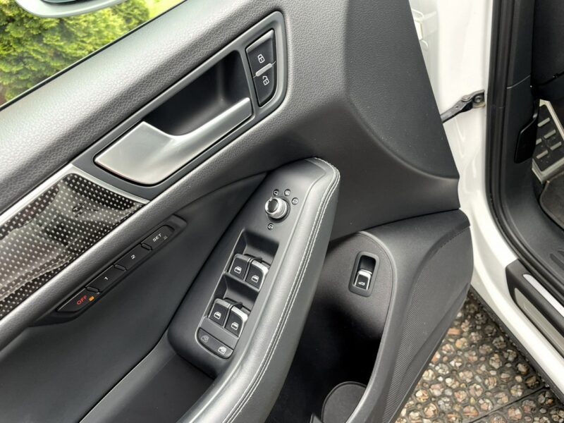 Audi SQ5 Panorama dach, Skórzana tapicerka, Podgrzewane fotele, Światła LED 8R (2013-)