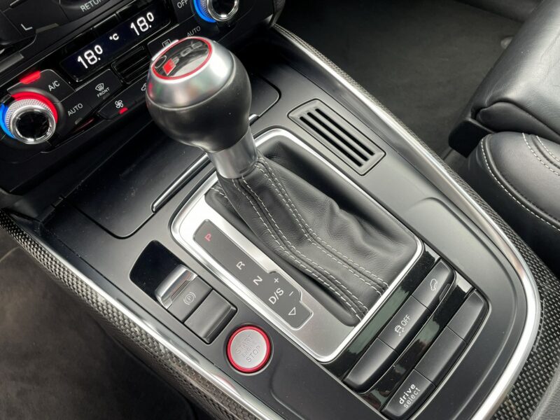 Audi SQ5 Panorama dach, Skórzana tapicerka, Podgrzewane fotele, Światła LED 8R (2013-)