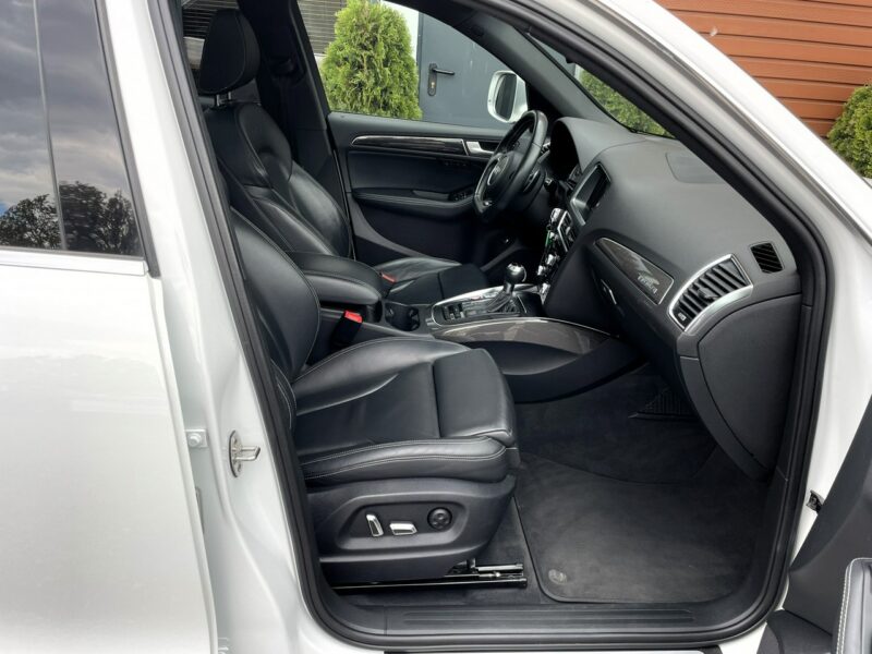Audi SQ5 Panorama dach, Skórzana tapicerka, Podgrzewane fotele, Światła LED 8R (2013-)