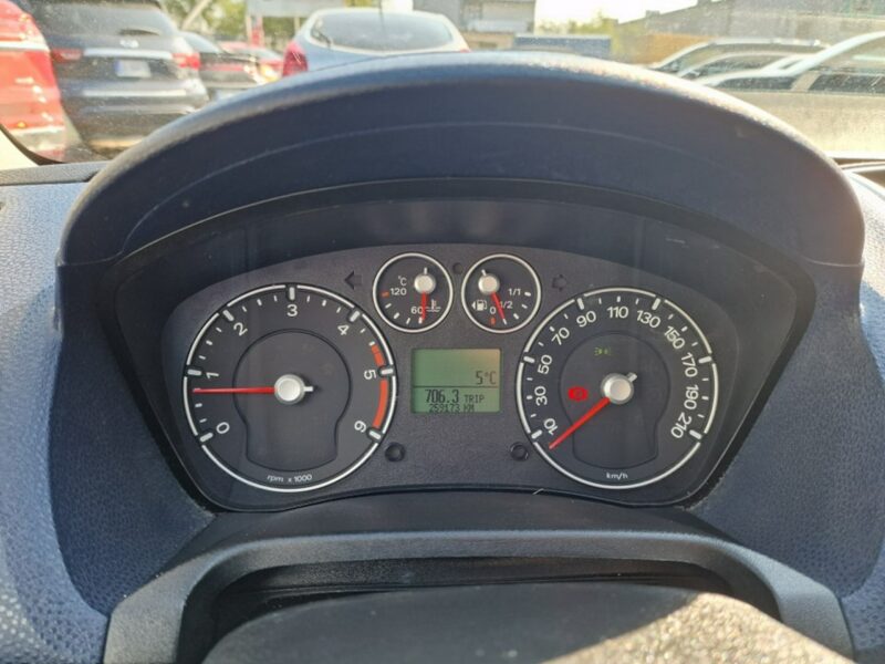 Ford Fiesta 1.6 TDCI 90 KM, Klimatyzacja, El. Szyby Przód, El. Lusterka Mk6 (2002-2008)