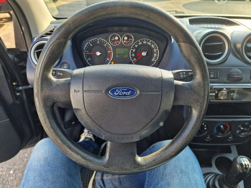 Ford Fiesta 1.6 TDCI 90 KM, Klimatyzacja, El. Szyby Przód, El. Lusterka Mk6 (2002-2008)