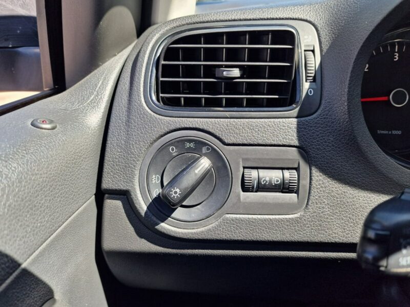 Volkswagen Polo 1.6 TDI 75 KM, Klimatyzacja, Nawigacja, Tempomat, Komputer, Isofix V (2009-2017)