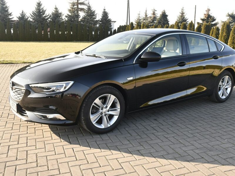 Opel Insignia 1,6d DUDKI11 Navi,Klimatr 2 str.Asystent Pasa Ruchu,Full-Matrix,OKAZJA B (2017-)