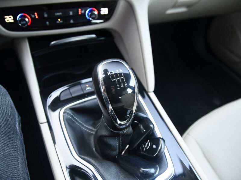 Opel Insignia 1,6d DUDKI11 Navi,Klimatr 2 str.Asystent Pasa Ruchu,Full-Matrix,OKAZJA B (2017-)