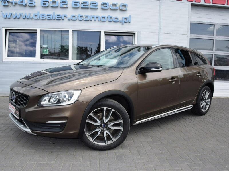 Volvo V60 Cross Country 2.0 D3 Summum 100% bezwypadkowy Serwis LED Skóra Navi EURO-5 Zamiana