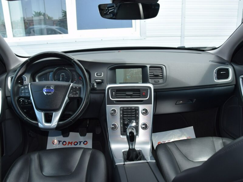 Volvo V60 Cross Country 2.0 D3 Summum 100% bezwypadkowy Serwis LED Skóra Navi EURO-5 Zamiana
