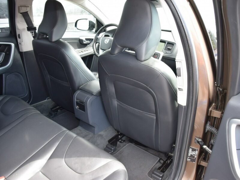 Volvo V60 Cross Country 2.0 D3 Summum 100% bezwypadkowy Serwis LED Skóra Navi EURO-5 Zamiana