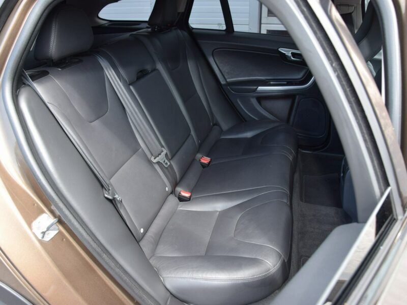 Volvo V60 Cross Country 2.0 D3 Summum 100% bezwypadkowy Serwis LED Skóra Navi EURO-5 Zamiana