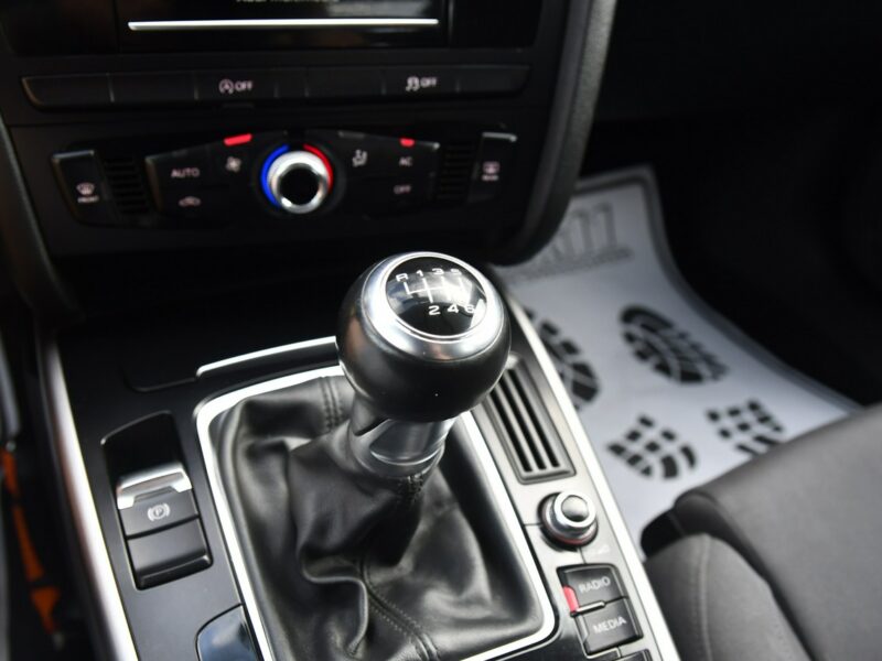 Audi A4 1,8TFSI DUDKI11, Navi< Klimatr 2 str.Alu,Tempomat,Manual,Hak.OKAZJA B8 (2007-2015)