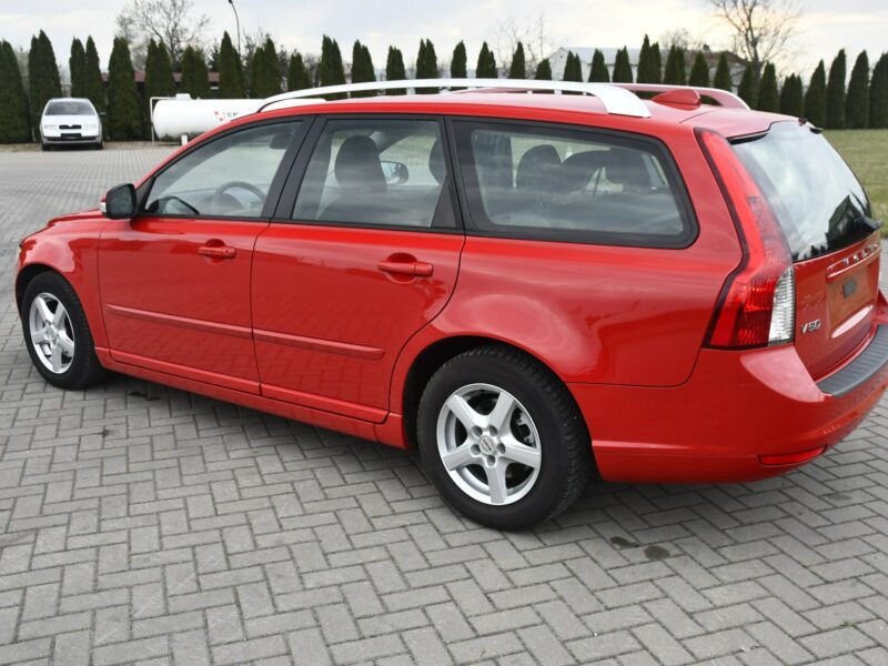 Volvo V50 1,6HDI DUDKI11 Serwis,Klimatronic 2 str.Tempomat.GWARANCJA II (2007-)