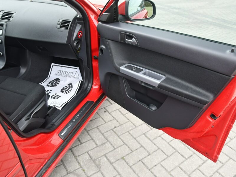 Volvo V50 1,6HDI DUDKI11 Serwis,Klimatronic 2 str.Tempomat.GWARANCJA II (2007-)