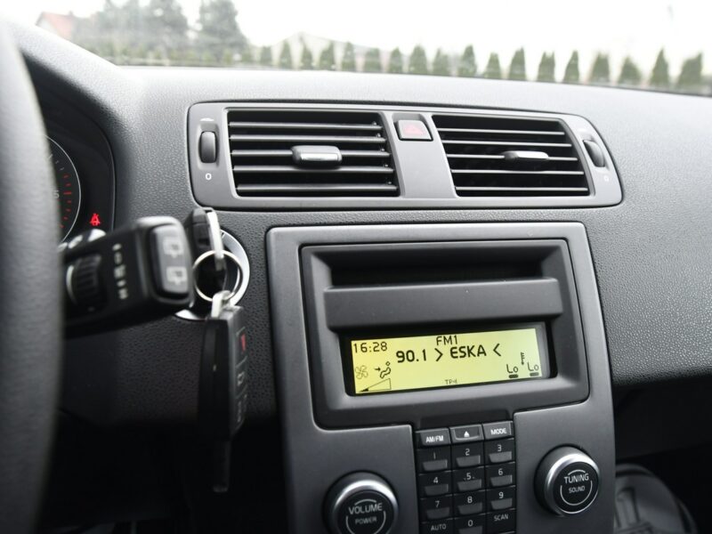 Volvo V50 1,6HDI DUDKI11 Serwis,Klimatronic 2 str.Tempomat.GWARANCJA II (2007-)