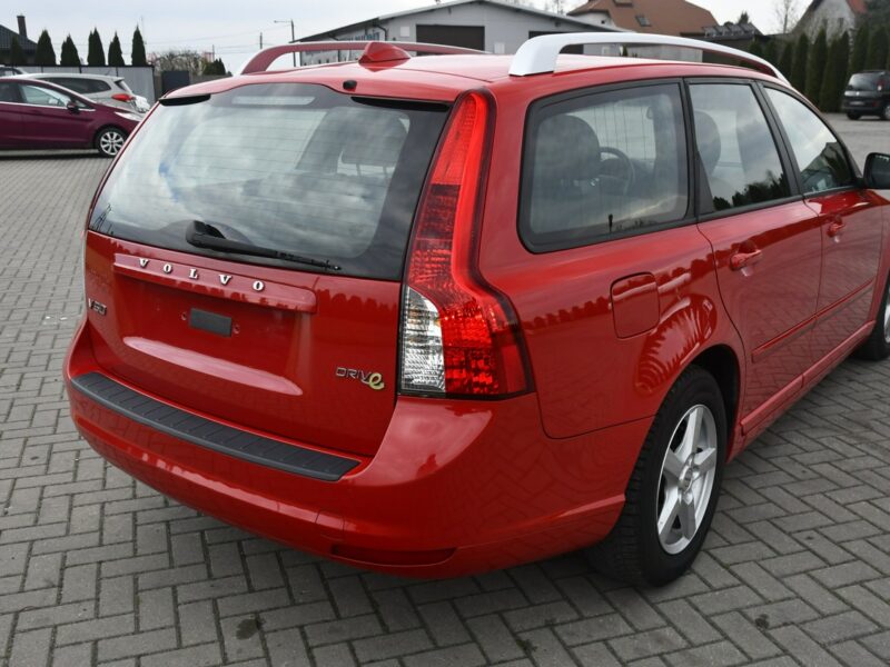 Volvo V50 1,6HDI DUDKI11 Serwis,Klimatronic 2 str.Tempomat.GWARANCJA II (2007-)