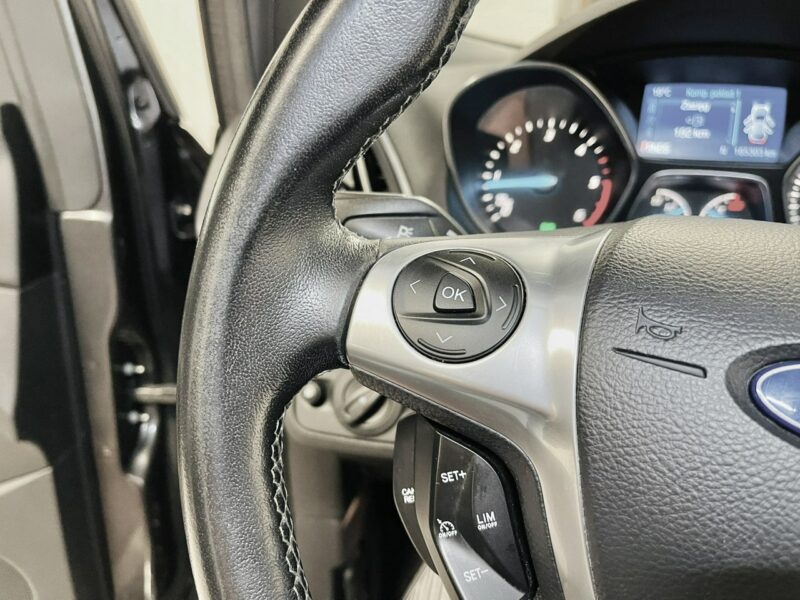 Ford Kuga 2.0 180KM INDIVIDUAL*4x4*Klimatronic*Duża Navi*SONY Audio*Panorama*FUL II (2012-)