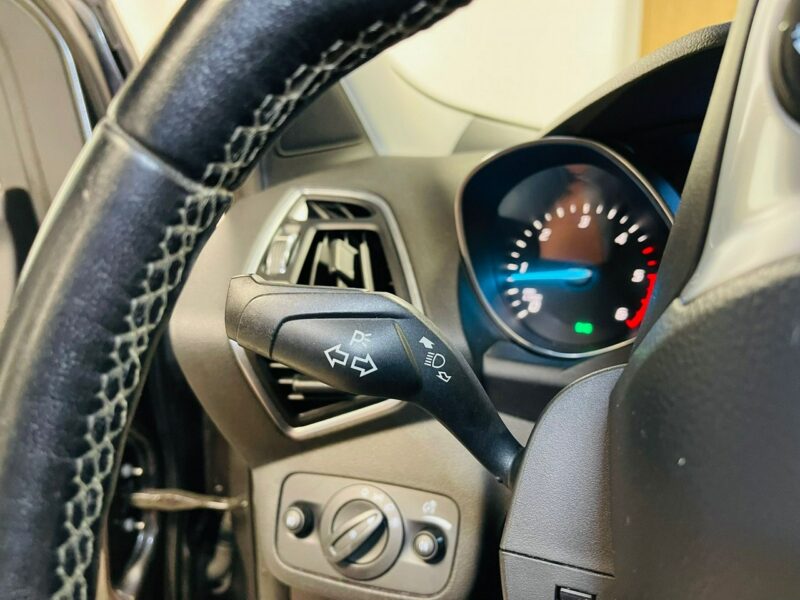 Ford Kuga 2.0 180KM INDIVIDUAL*4x4*Klimatronic*Duża Navi*SONY Audio*Panorama*FUL II (2012-)