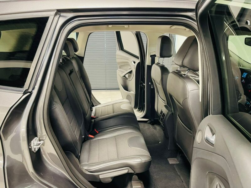 Ford Kuga 2.0 180KM INDIVIDUAL*4x4*Klimatronic*Duża Navi*SONY Audio*Panorama*FUL II (2012-)