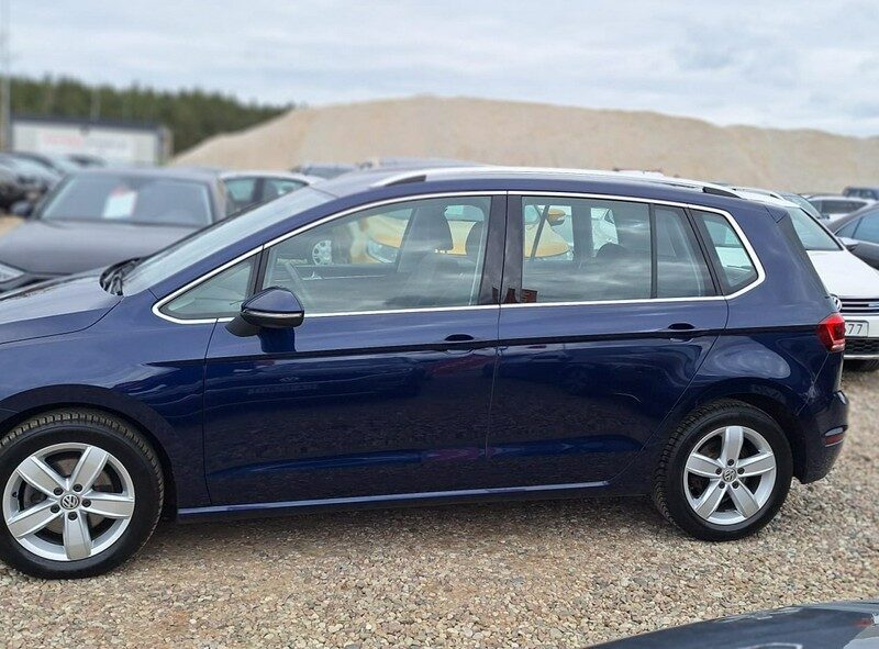 Volkswagen Golf Sportsvan automat LEDY xsenon highline masaz radar navi I (2014-)
