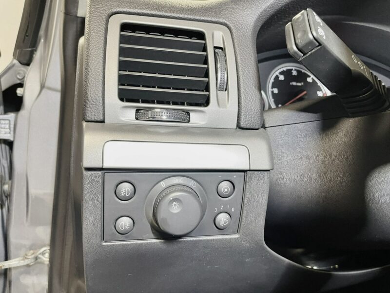 Opel Vectra 1.9 CDTi 100PS*COSMO PLUS Innovation*Navi*Skóry*Idealny Z Niemiec C (2002-2008)