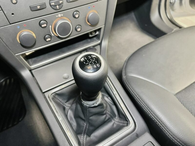 Opel Vectra 1.9 CDTi 100PS*COSMO PLUS Innovation*Navi*Skóry*Idealny Z Niemiec C (2002-2008)