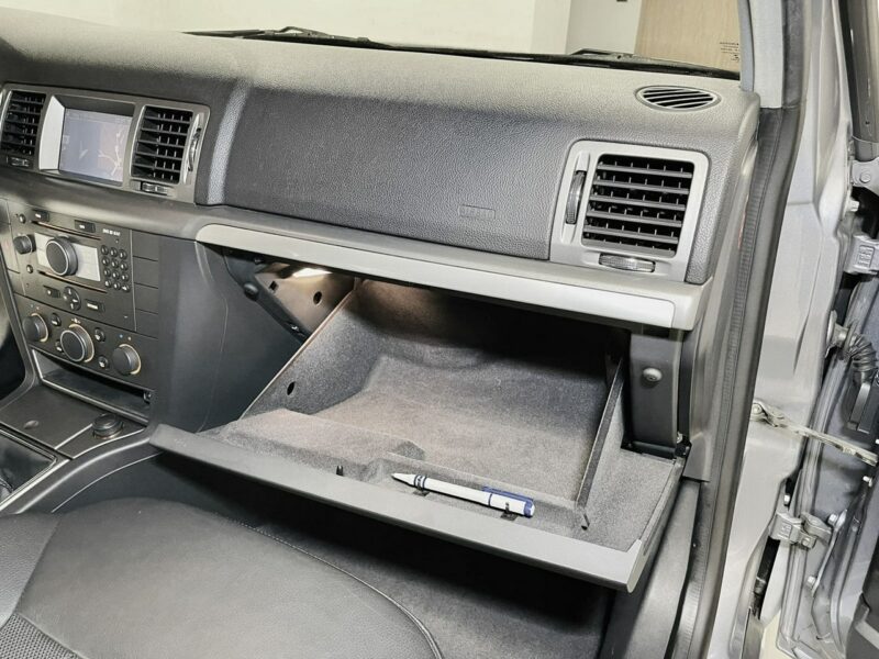 Opel Vectra 1.9 CDTi 100PS*COSMO PLUS Innovation*Navi*Skóry*Idealny Z Niemiec C (2002-2008)