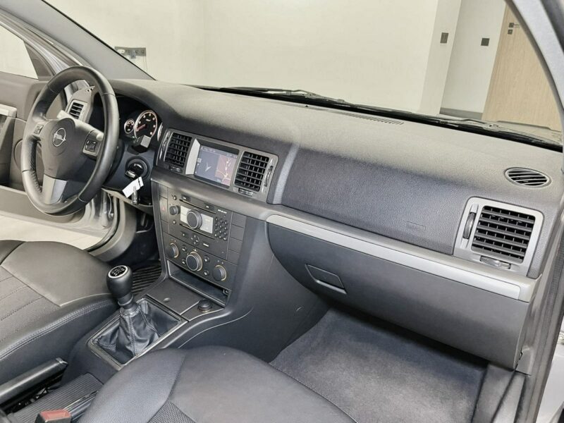Opel Vectra 1.9 CDTi 100PS*COSMO PLUS Innovation*Navi*Skóry*Idealny Z Niemiec C (2002-2008)