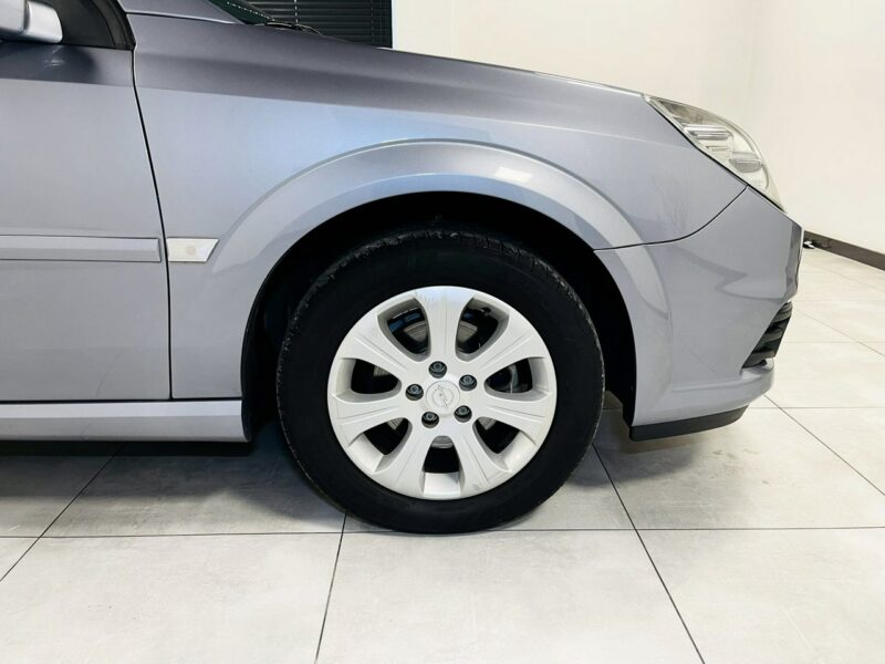 Opel Vectra 1.9 CDTi 100PS*COSMO PLUS Innovation*Navi*Skóry*Idealny Z Niemiec C (2002-2008)
