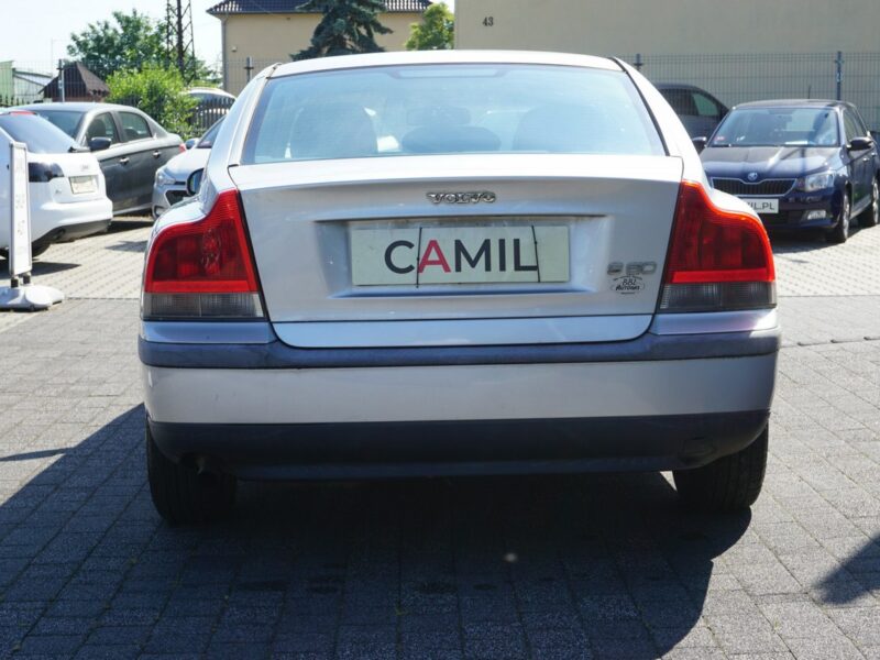Volvo S60 Zacna limuzyna w benzynie. Klima, I (2000-2010)