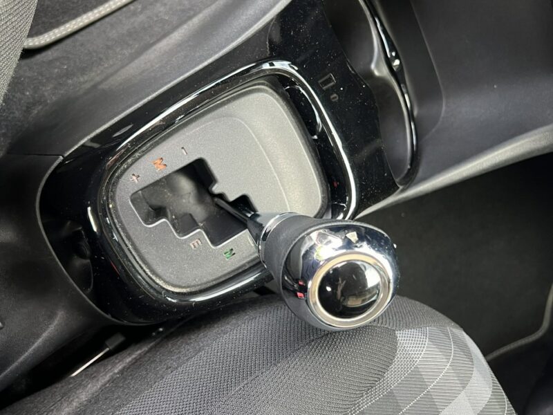 Peugeot 108 1,0 72KM Klimatyzacja Automat Bluetooth