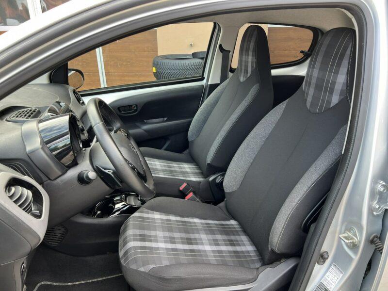 Peugeot 108 1,0 72KM Klimatyzacja Automat Bluetooth