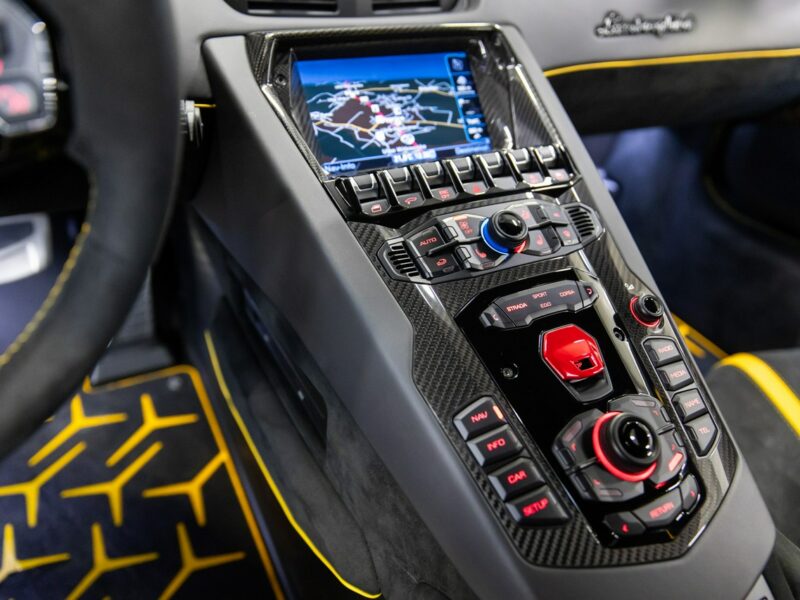 Lamborghini Aventador SVJ LP 770 6.5 V12. Wideoprezentacja. Viola Parsifae.