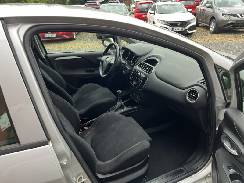 Fiat Punto 2012 1,2 69KM Klimatyzacja Bluetooth