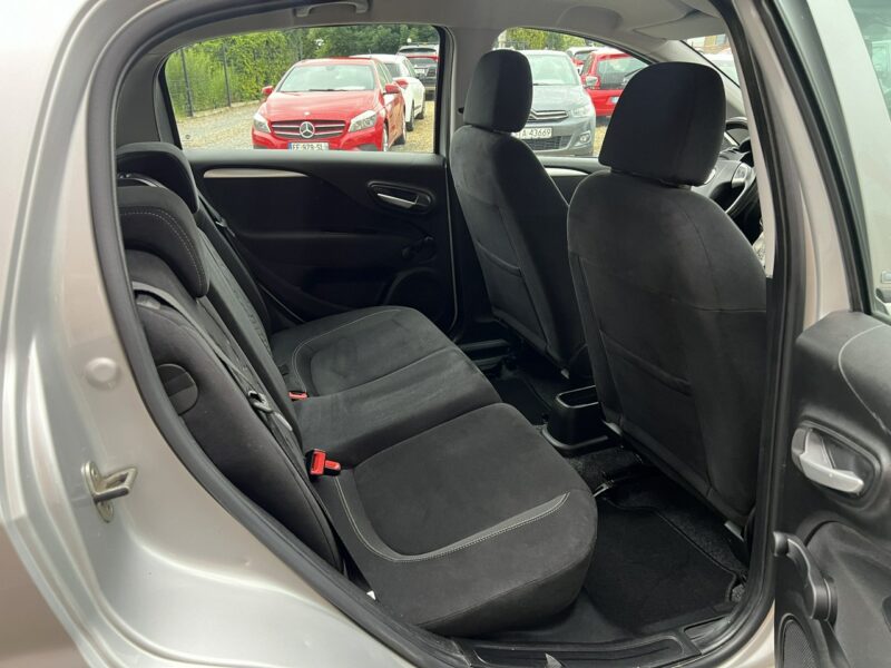 Fiat Punto 2012 1,2 69KM Klimatyzacja Bluetooth