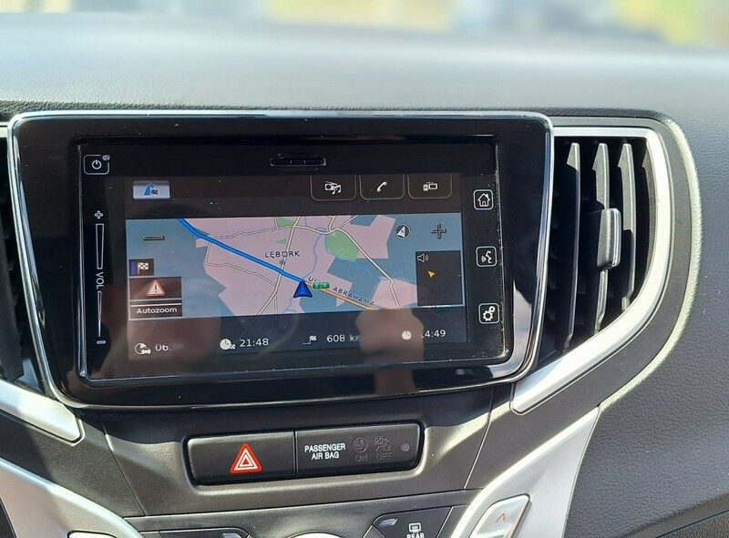 Suzuki Baleno duza navi automat ledy kamera cofania climatronic xsenon