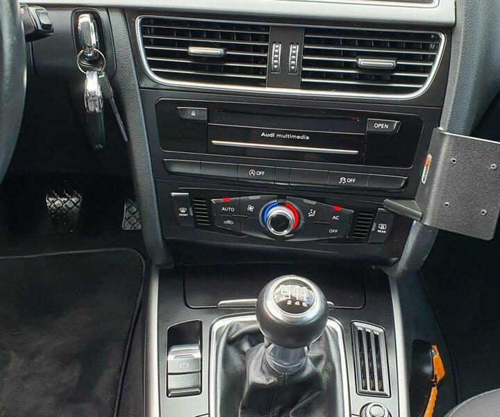 Audi A4 2.0 TDI 136KM # AVANT # Navi # Climatronic # Serwisowany w ASO # IGŁA B8 (2007-2015)
