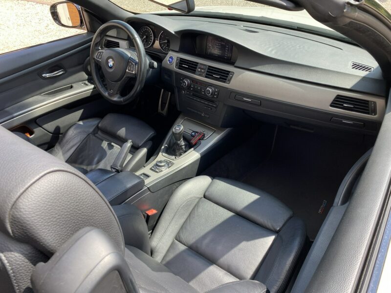 BMW 320 2.0 M Pakiet full opcja biała perła ledy bi xenon nawi alu 19 E90E91E92E93(2005-2012)