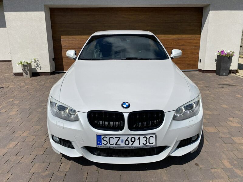BMW 320 2.0 M Pakiet full opcja biała perła ledy bi xenon nawi alu 19 E90E91E92E93(2005-2012)