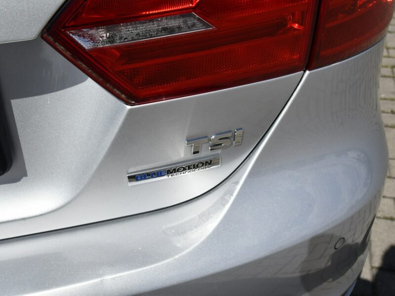 Volkswagen Jetta 1,2Turbo DUDKI11 Serwis,Navi,Klimatr 2 str.Tempomat.kredyt.OKAZJA A6 (2010-)