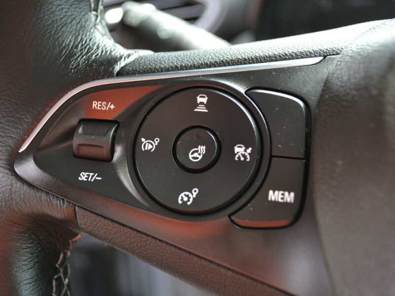 Opel Crossland X Podgrz. fotele, Kierownica*Nawigacja*LED*Line Asist*Klimatyzacja